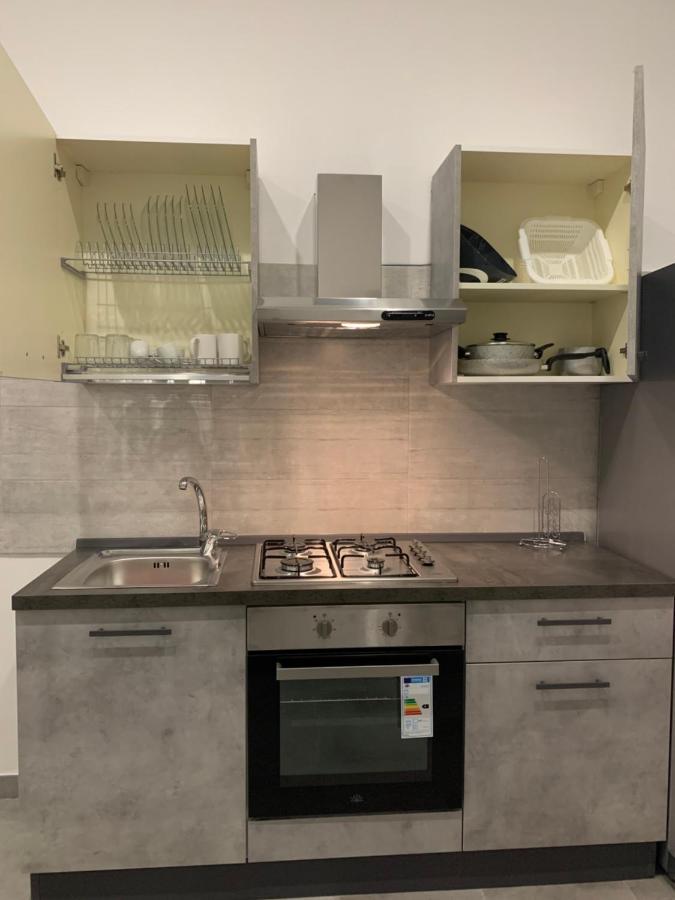 Miris Apartment Fast Comfortable Naples Airport Capodichino 25 Minutes Walk Self Check-In Dış mekan fotoğraf