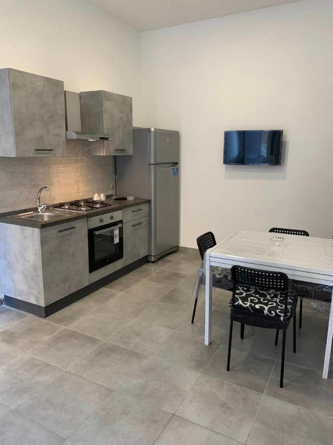 Miris Apartment Fast Comfortable Naples Airport Capodichino 25 Minutes Walk Self Check-In Dış mekan fotoğraf