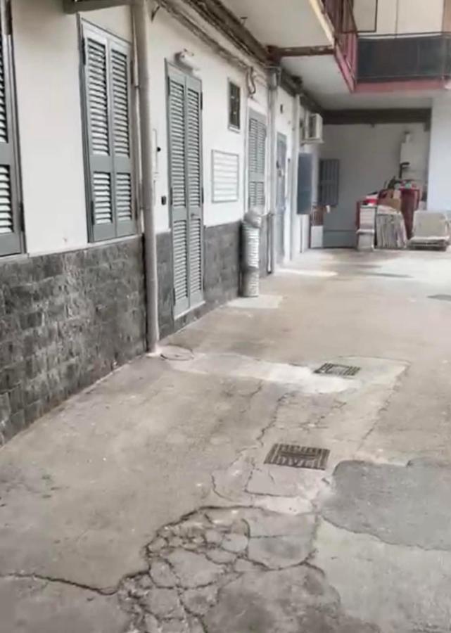 Miris Apartment Fast Comfortable Naples Airport Capodichino 25 Minutes Walk Self Check-In Dış mekan fotoğraf